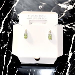 Sterling Silver Peridot Oval - Stud Earring